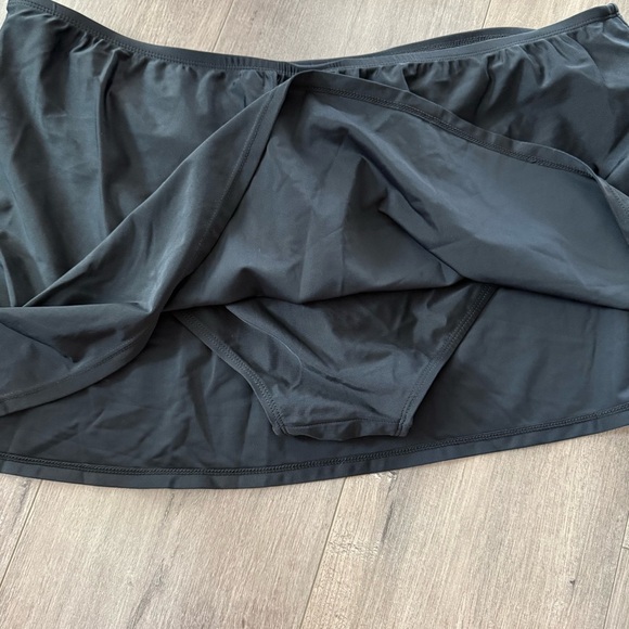 New Time & Tru Black Swim Skirt Bikini Bottoms - Picture 4 of 5